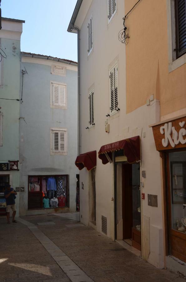 Apartment Michael Krk Town Exterior foto
